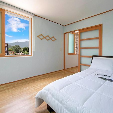 Samcheok Sol Beach Pension Exterior photo