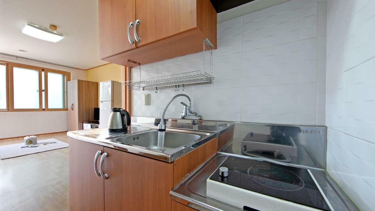 Samcheok Sol Beach Pension Exterior photo