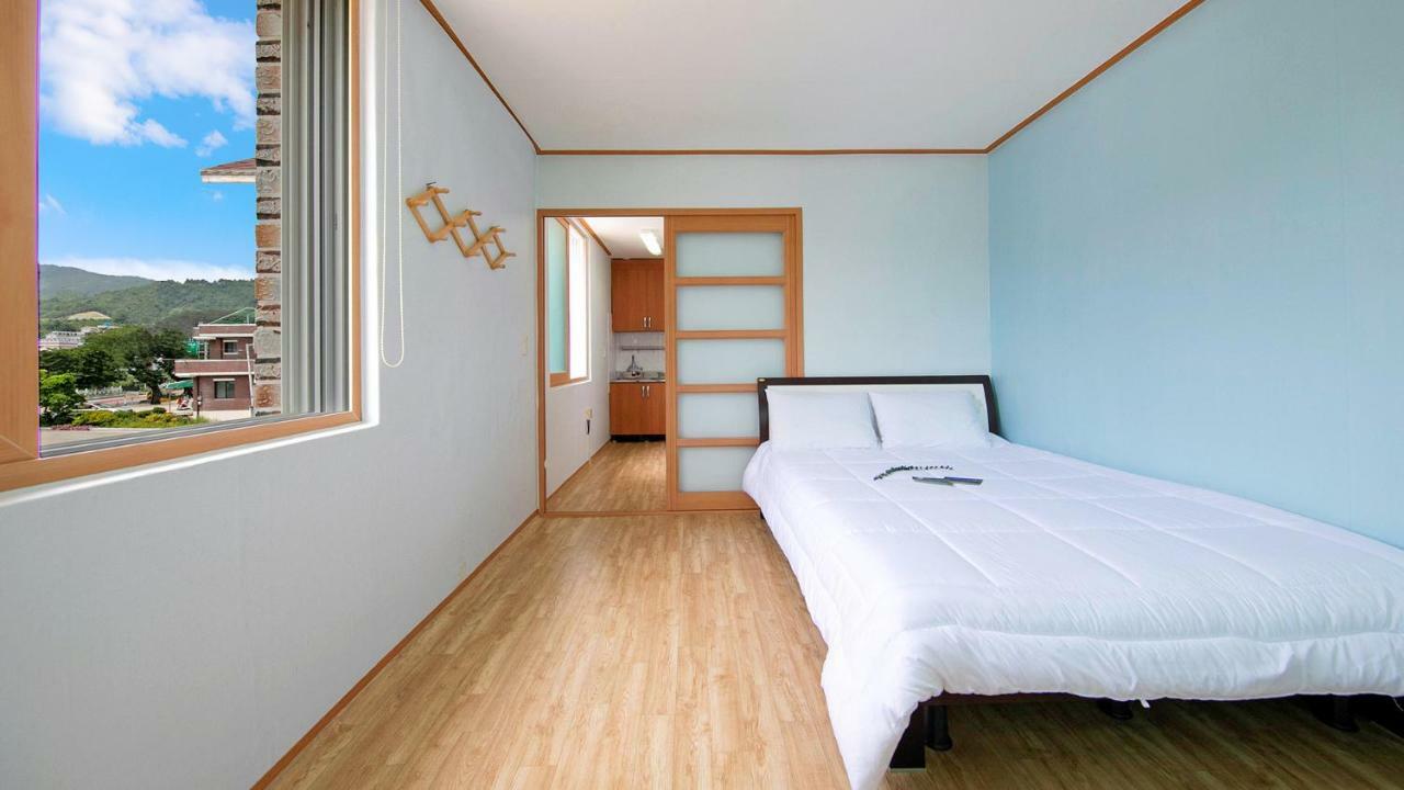 Samcheok Sol Beach Pension Exterior photo