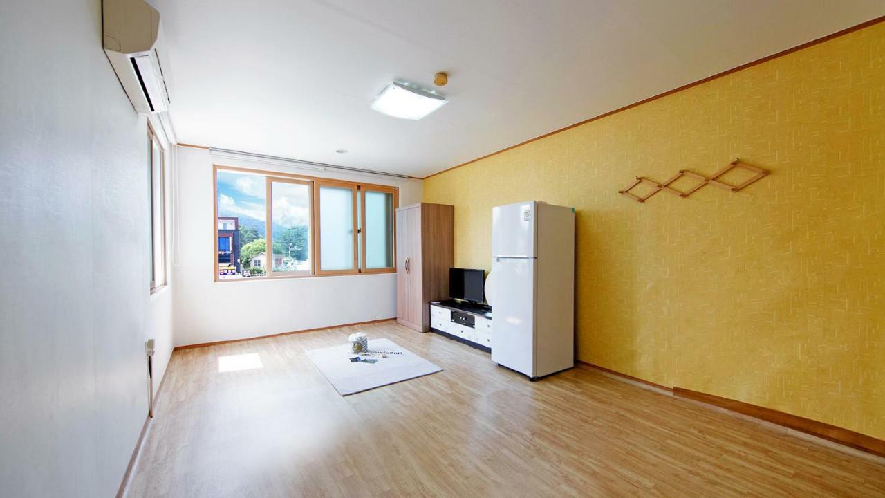 Samcheok Sol Beach Pension Exterior photo