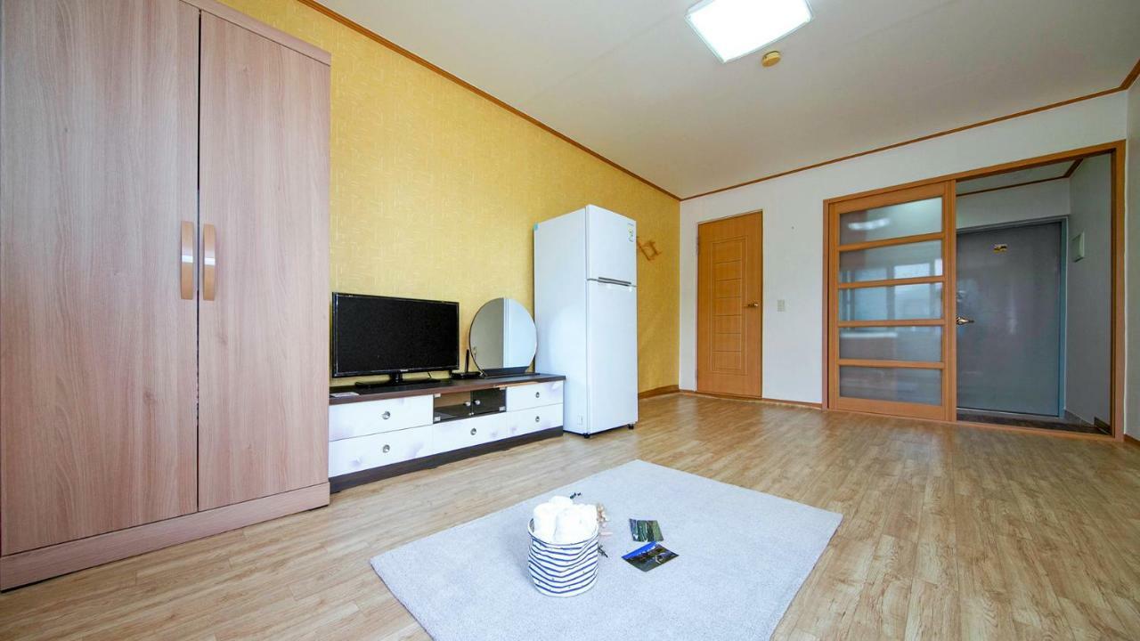 Samcheok Sol Beach Pension Exterior photo